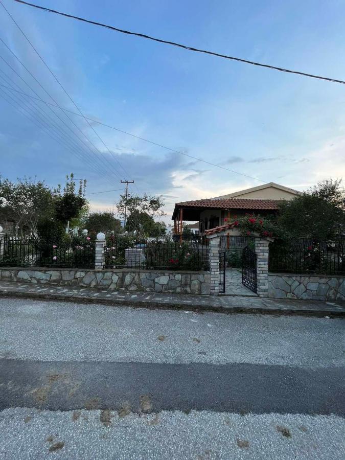 Valsamo Luxury Cottage Chaidefto Bagian luar foto
